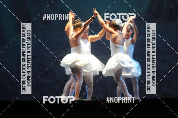 Buy your photos of the eventJardim Secreto - Espetaculo de Dana on Fotop