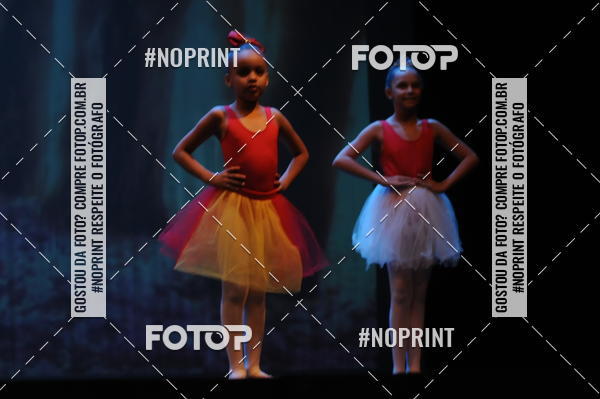 Buy your photos of the eventJardim Secreto - Espetaculo de Dana on Fotop