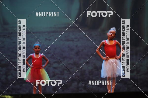 Buy your photos of the eventJardim Secreto - Espetaculo de Dana on Fotop