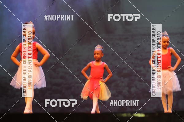 Buy your photos of the eventJardim Secreto - Espetaculo de Dana on Fotop