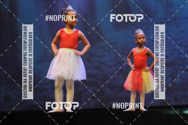 Buy your photos of the eventJardim Secreto - Espetaculo de Dana on Fotop