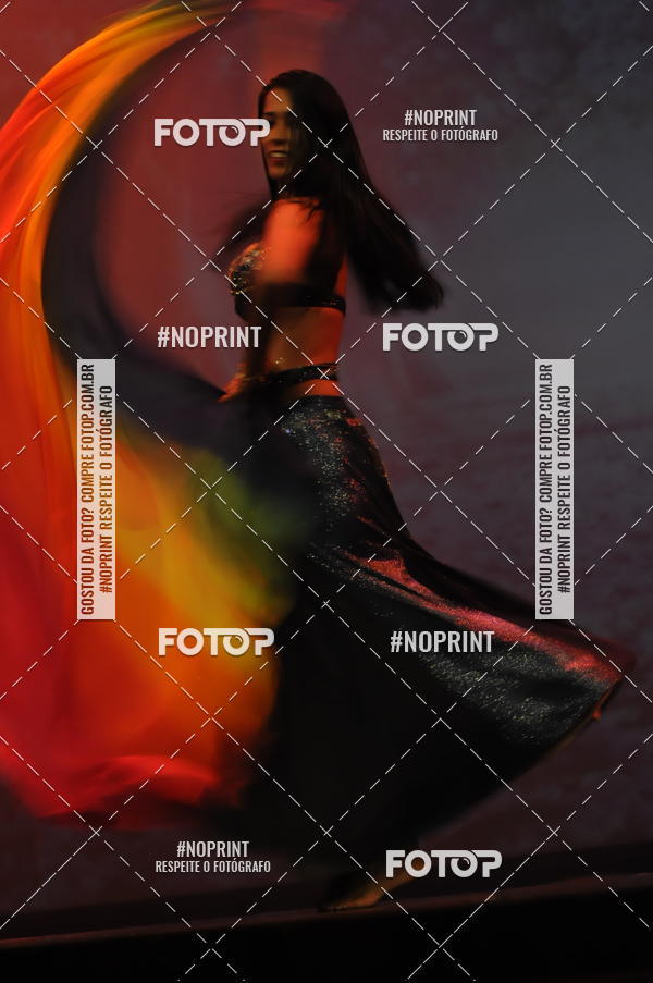 Buy your photos of the eventJardim Secreto - Espetaculo de Dana on Fotop