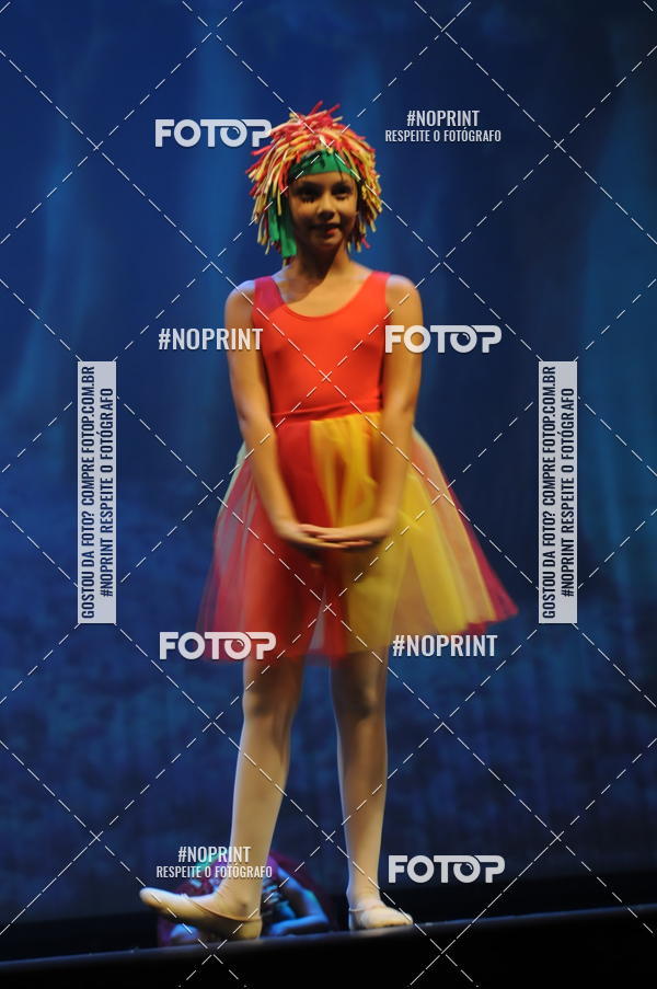 Buy your photos of the eventJardim Secreto - Espetaculo de Dana on Fotop