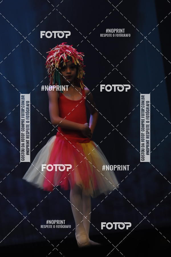 Buy your photos of the eventJardim Secreto - Espetaculo de Dana on Fotop