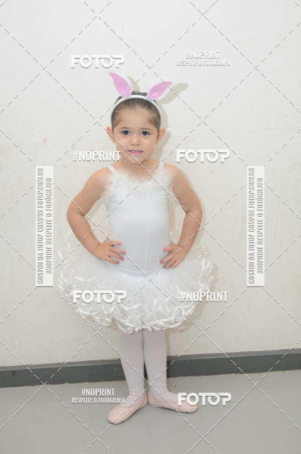 Buy your photos of the eventJardim Secreto - Espetaculo de Dana on Fotop