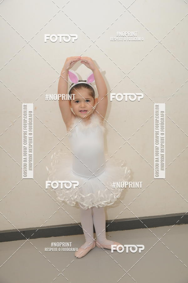 Buy your photos of the eventJardim Secreto - Espetaculo de Dana on Fotop