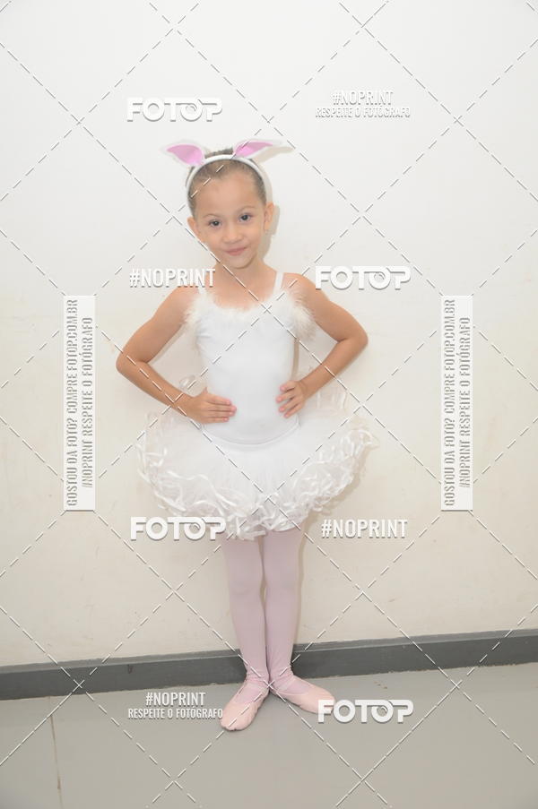 Buy your photos of the eventJardim Secreto - Espetaculo de Dana on Fotop