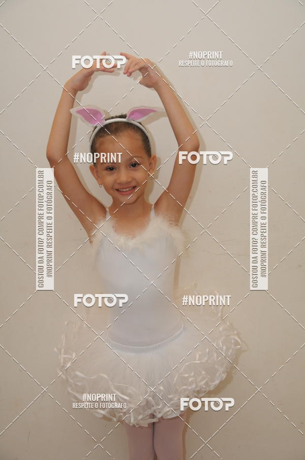 Buy your photos of the eventJardim Secreto - Espetaculo de Dana on Fotop