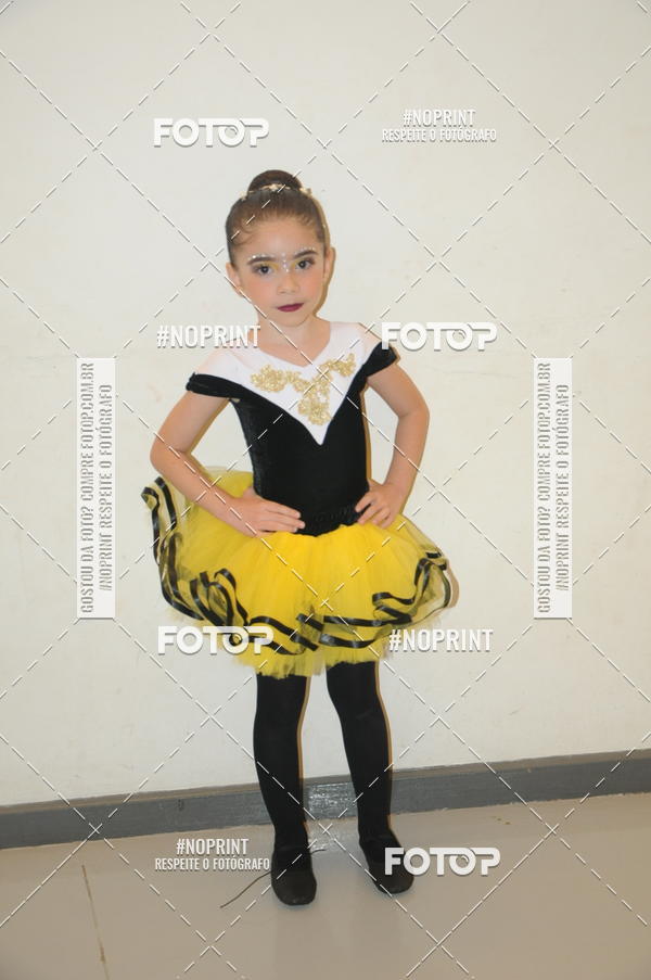 Buy your photos of the eventJardim Secreto - Espetaculo de Dana on Fotop