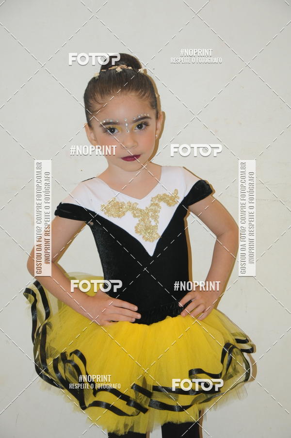 Buy your photos of the eventJardim Secreto - Espetaculo de Dana on Fotop