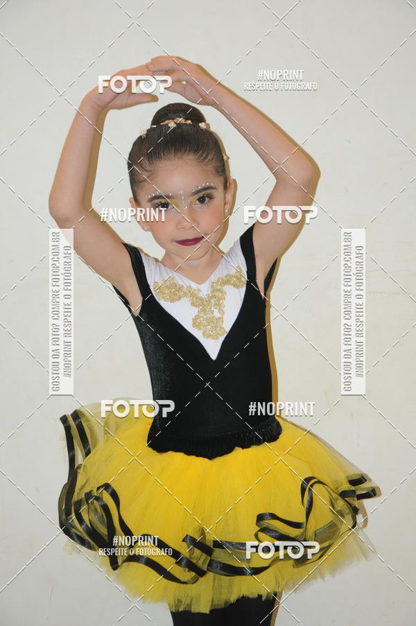 Buy your photos of the eventJardim Secreto - Espetaculo de Dana on Fotop