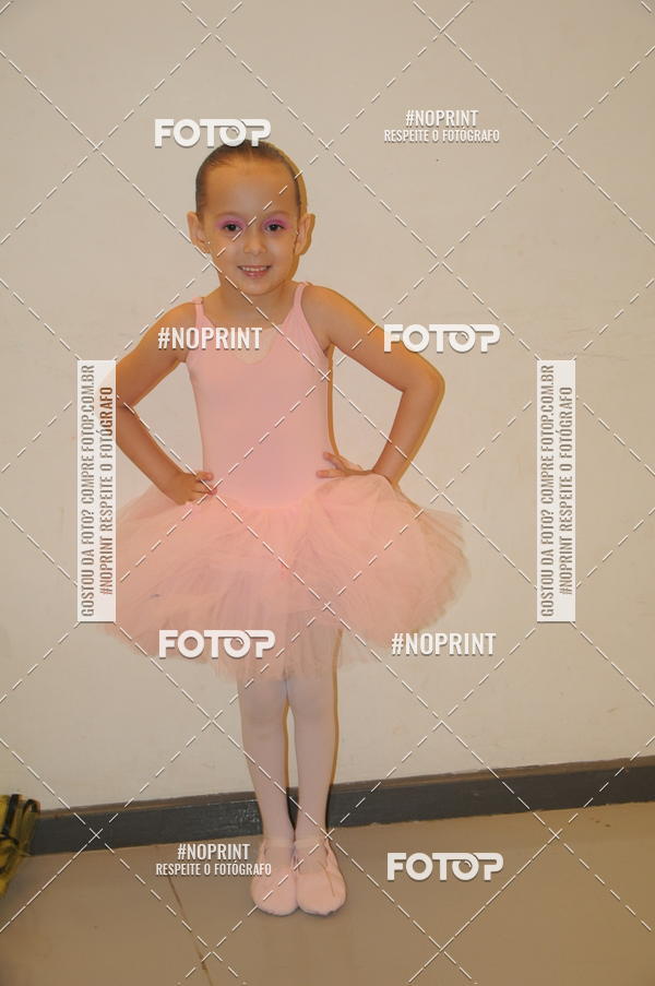 Buy your photos of the eventJardim Secreto - Espetaculo de Dana on Fotop