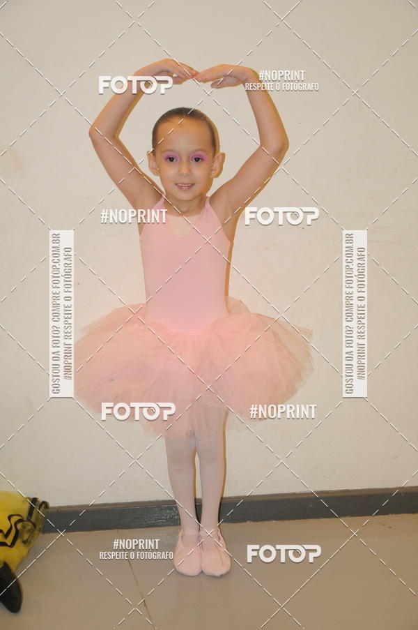 Buy your photos of the eventJardim Secreto - Espetaculo de Dana on Fotop