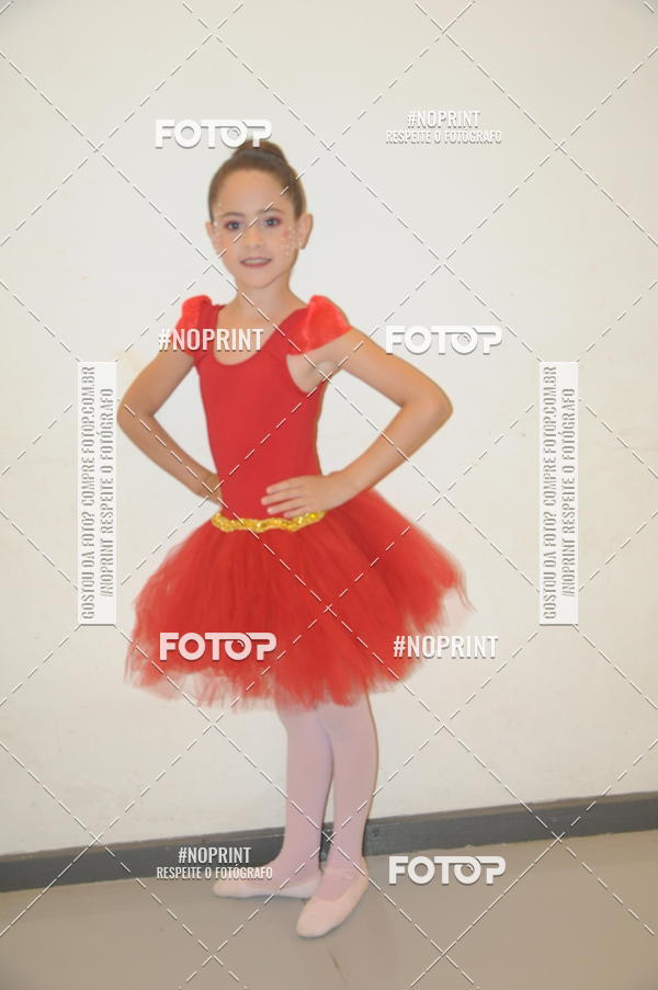 Buy your photos of the eventJardim Secreto - Espetaculo de Dana on Fotop