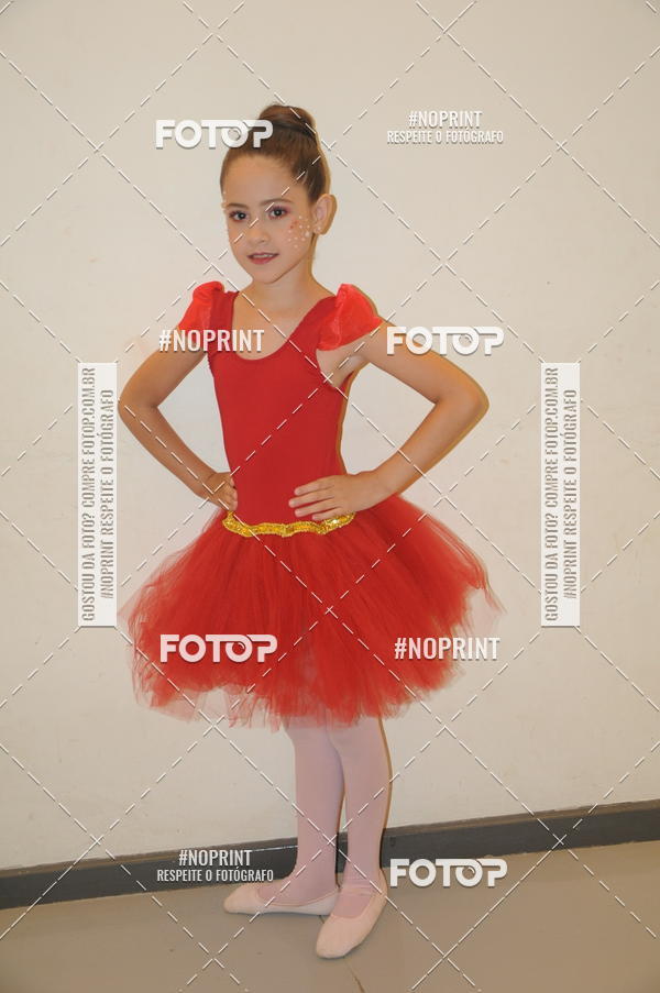 Buy your photos of the eventJardim Secreto - Espetaculo de Dana on Fotop