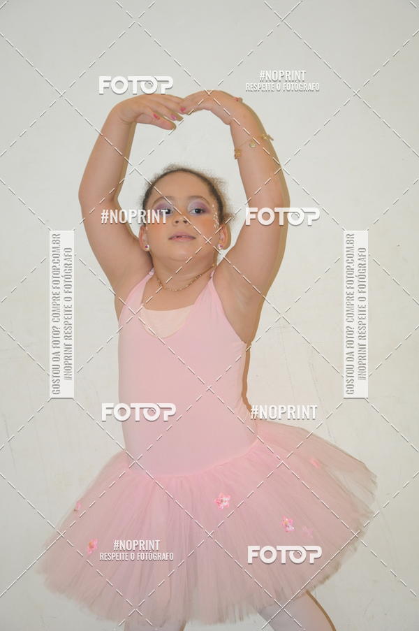 Buy your photos of the eventJardim Secreto - Espetaculo de Dana on Fotop