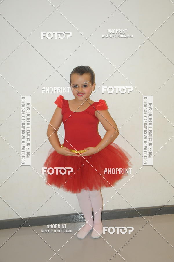 Buy your photos of the eventJardim Secreto - Espetaculo de Dana on Fotop