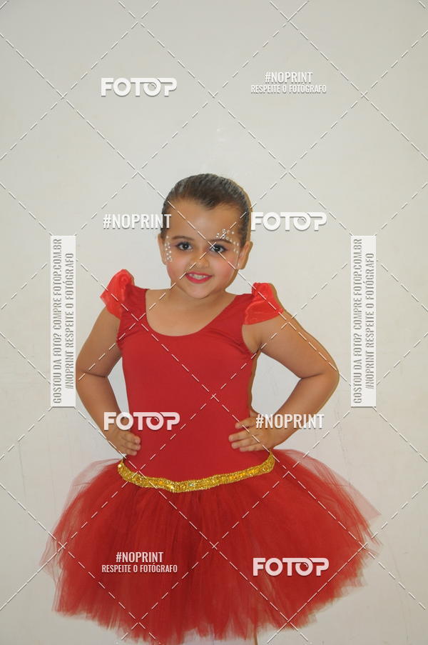 Buy your photos of the eventJardim Secreto - Espetaculo de Dana on Fotop