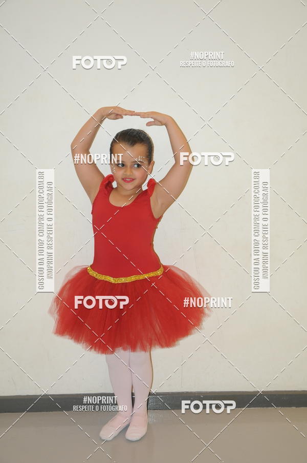 Buy your photos of the eventJardim Secreto - Espetaculo de Dana on Fotop