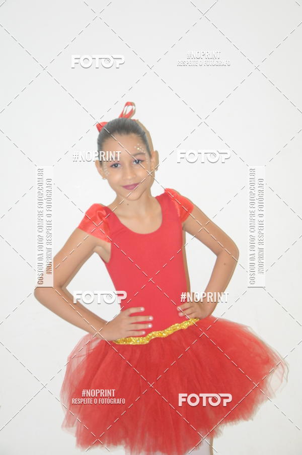 Buy your photos of the eventJardim Secreto - Espetaculo de Dana on Fotop