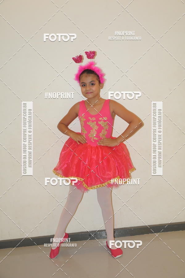 Buy your photos of the eventJardim Secreto - Espetaculo de Dana on Fotop