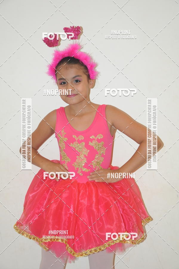 Buy your photos of the eventJardim Secreto - Espetaculo de Dana on Fotop