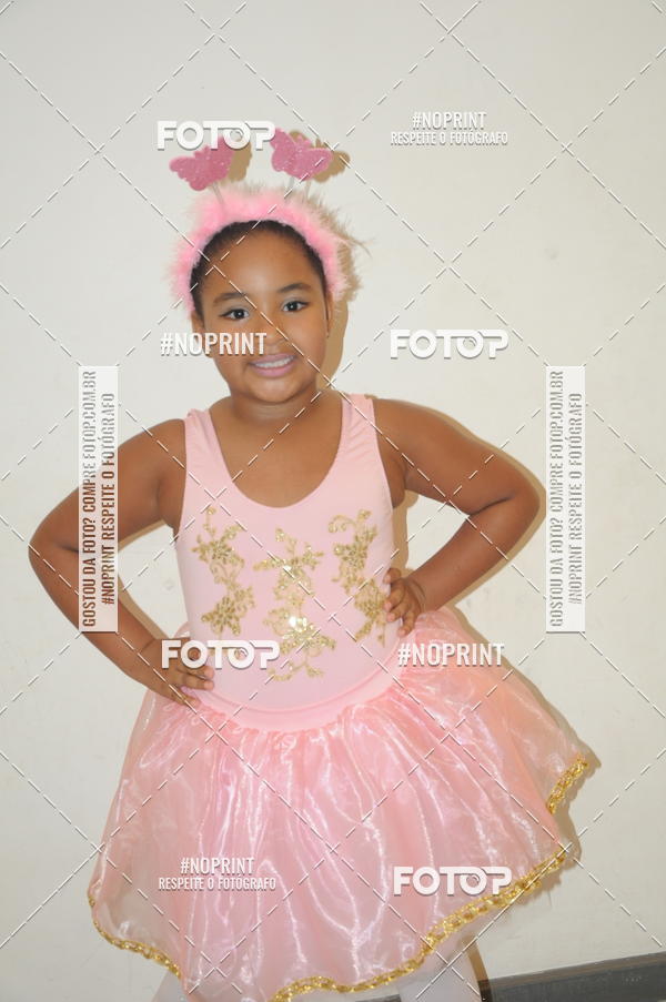 Buy your photos of the eventJardim Secreto - Espetaculo de Dana on Fotop