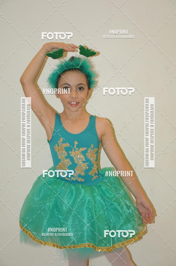 Buy your photos of the eventJardim Secreto - Espetaculo de Dana on Fotop