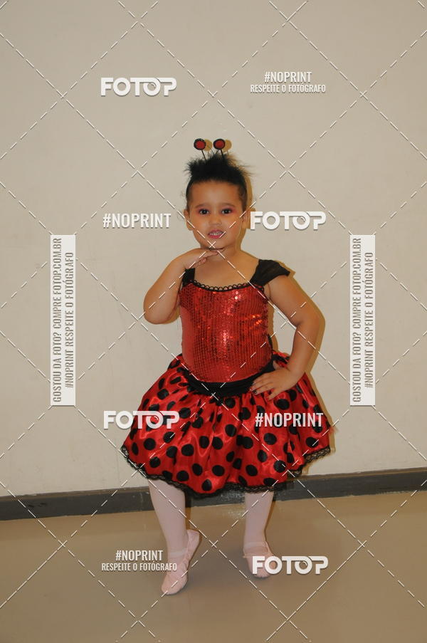 Buy your photos of the eventJardim Secreto - Espetaculo de Dana on Fotop