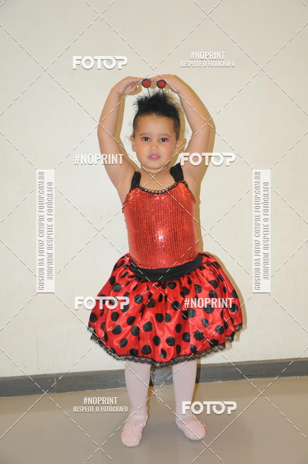 Buy your photos of the eventJardim Secreto - Espetaculo de Dana on Fotop