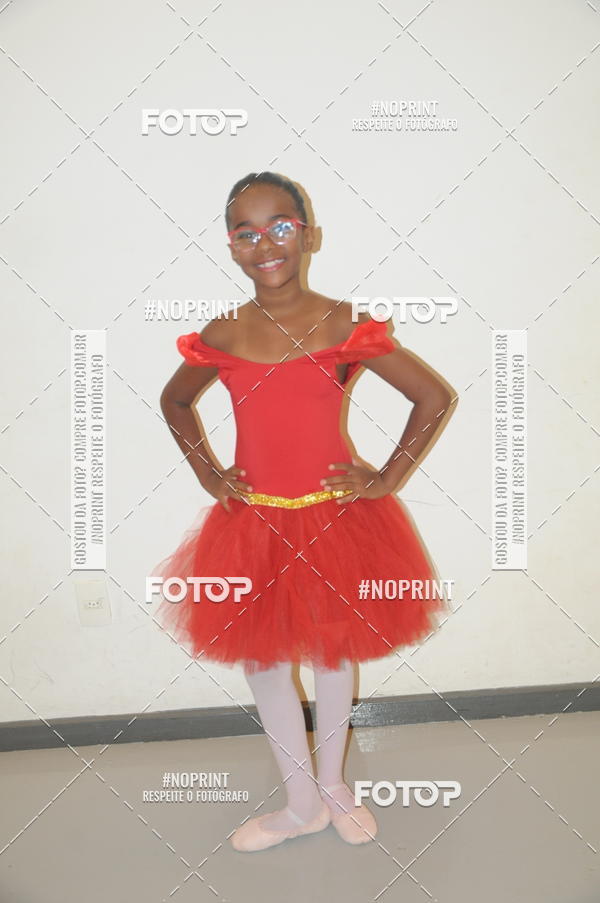 Buy your photos of the eventJardim Secreto - Espetaculo de Dana on Fotop