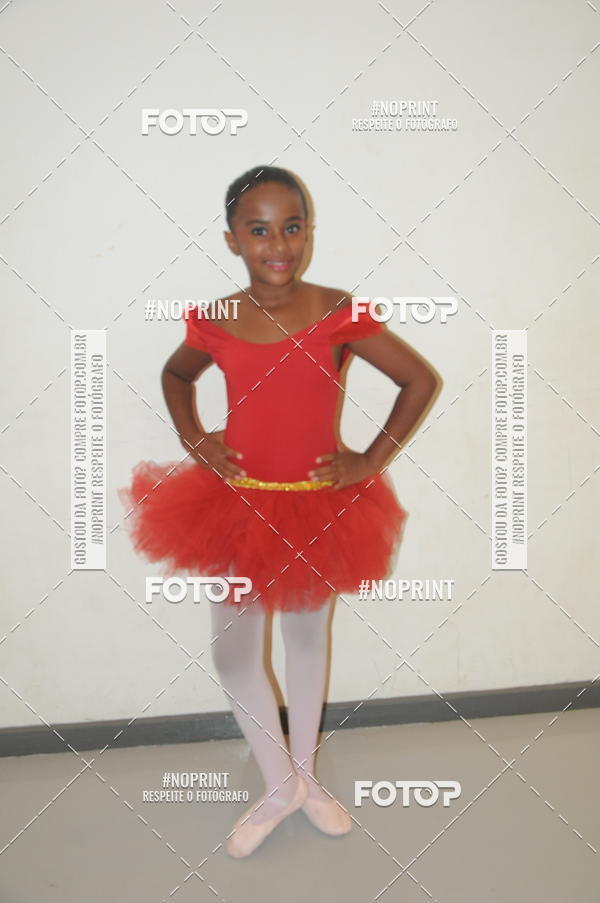 Buy your photos of the eventJardim Secreto - Espetaculo de Dana on Fotop