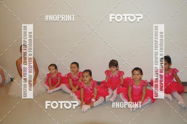 Buy your photos of the eventJardim Secreto - Espetaculo de Dana on Fotop