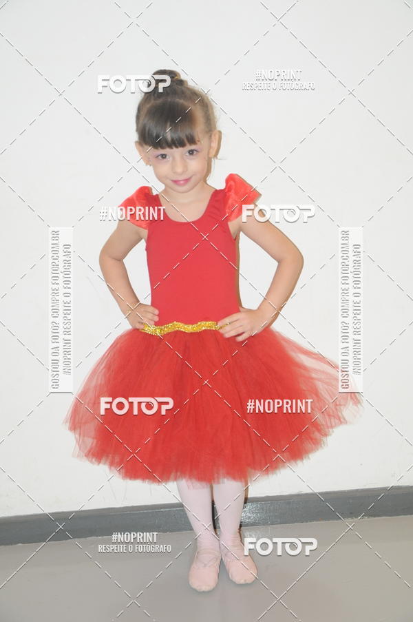 Buy your photos of the eventJardim Secreto - Espetaculo de Dana on Fotop