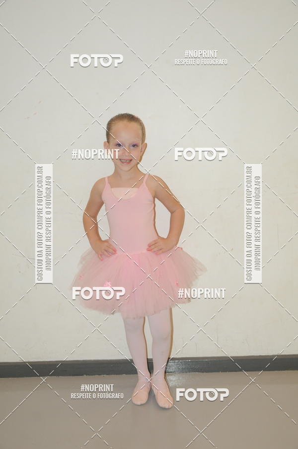 Buy your photos of the eventJardim Secreto - Espetaculo de Dana on Fotop