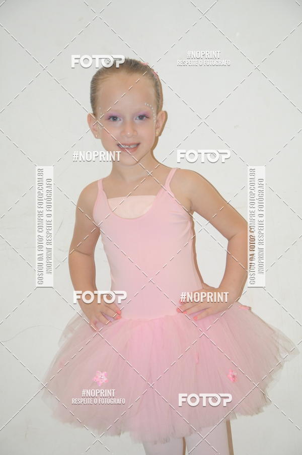 Buy your photos of the eventJardim Secreto - Espetaculo de Dana on Fotop