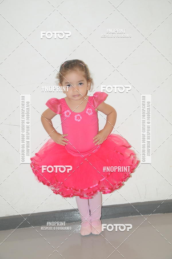 Buy your photos of the eventJardim Secreto - Espetaculo de Dana on Fotop