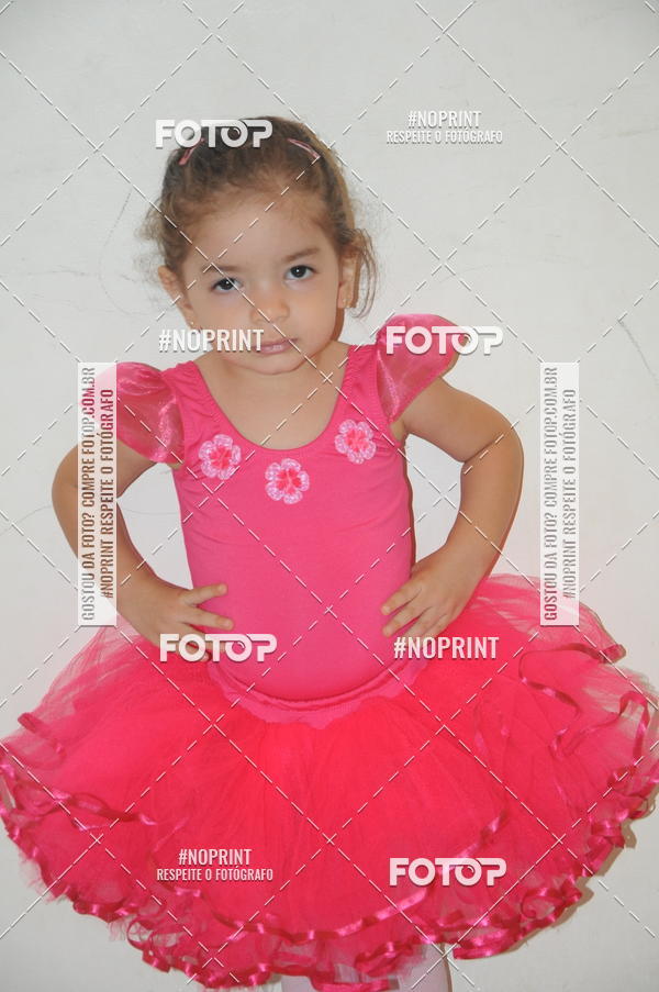 Buy your photos of the eventJardim Secreto - Espetaculo de Dana on Fotop