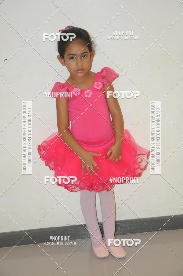 Buy your photos of the eventJardim Secreto - Espetaculo de Dana on Fotop