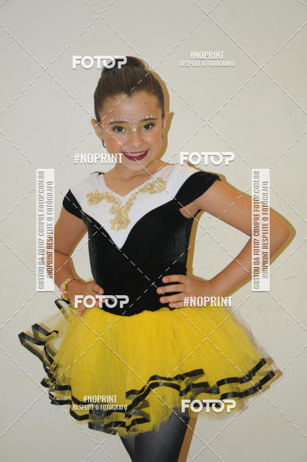 Buy your photos of the eventJardim Secreto - Espetaculo de Dana on Fotop