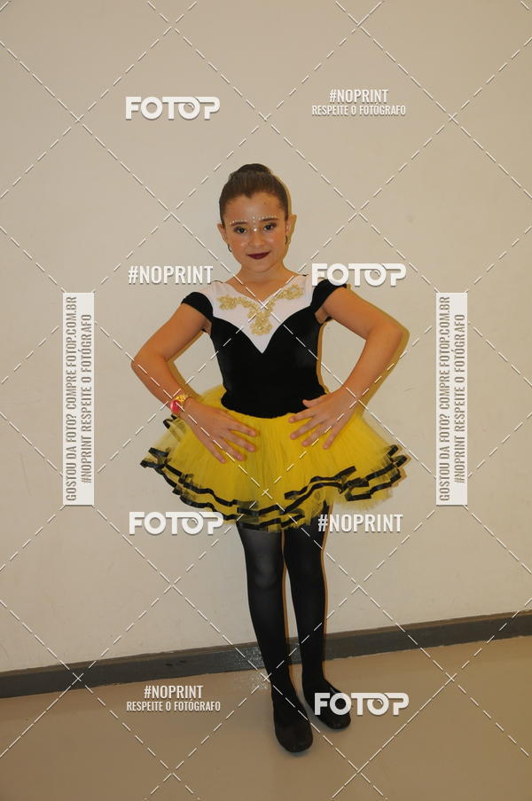 Buy your photos of the eventJardim Secreto - Espetaculo de Dana on Fotop