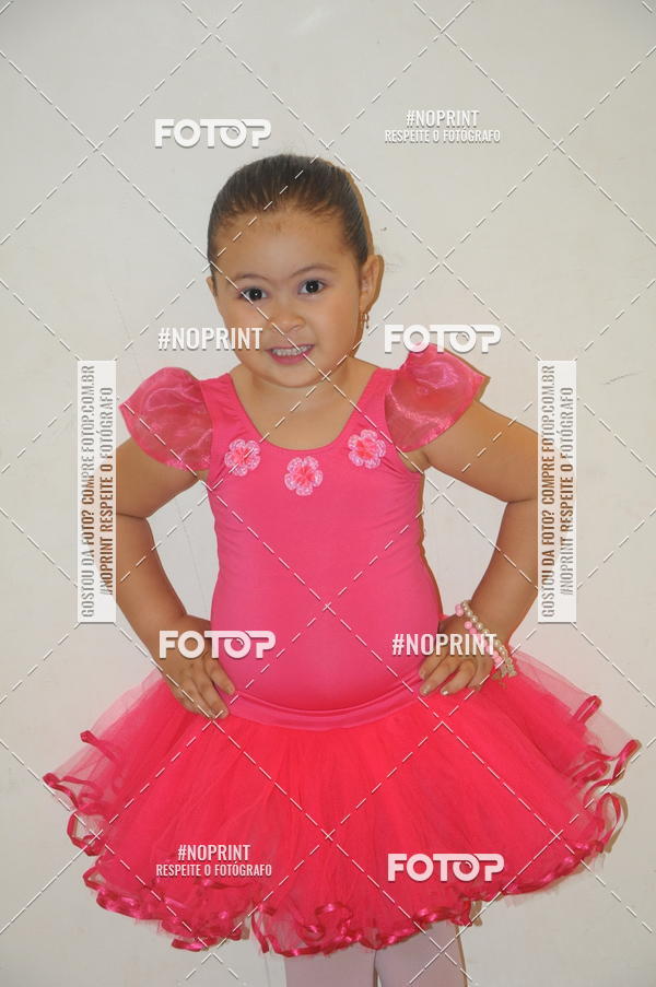 Buy your photos of the eventJardim Secreto - Espetaculo de Dana on Fotop