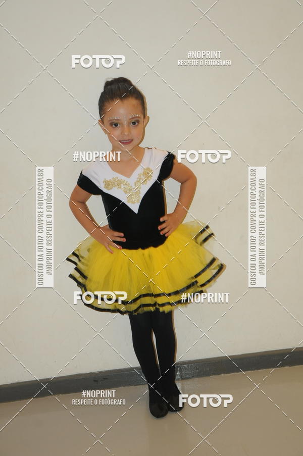 Buy your photos of the eventJardim Secreto - Espetaculo de Dana on Fotop