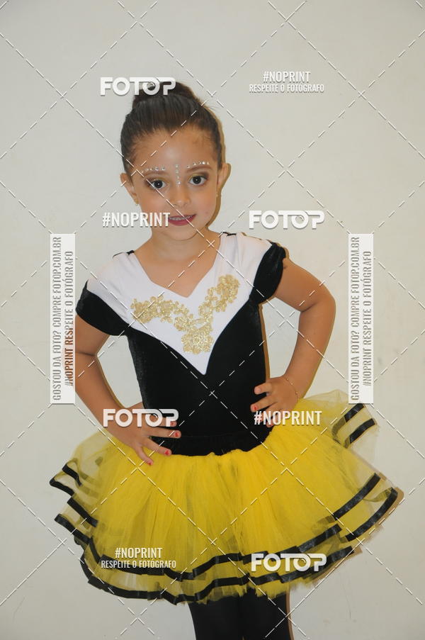 Buy your photos of the eventJardim Secreto - Espetaculo de Dana on Fotop