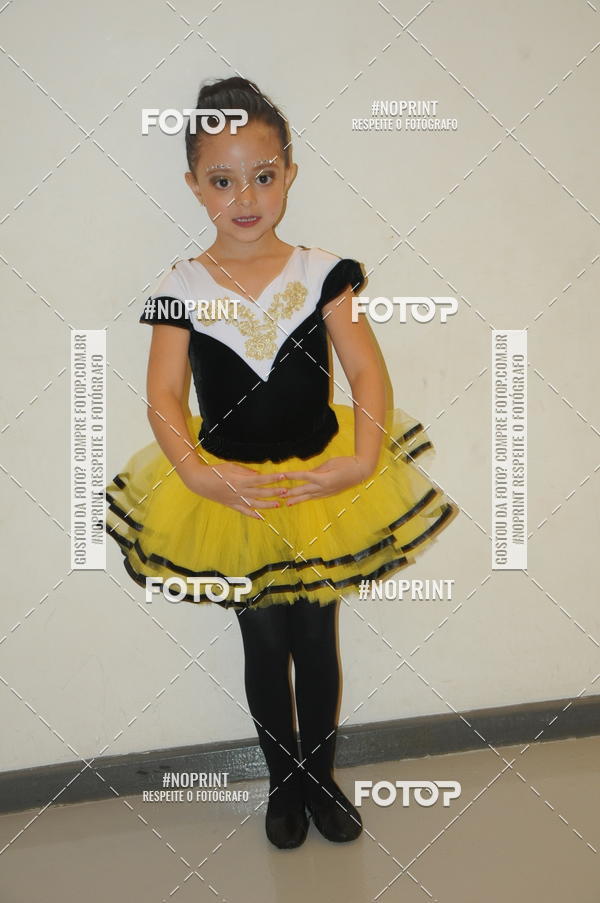 Buy your photos of the eventJardim Secreto - Espetaculo de Dana on Fotop