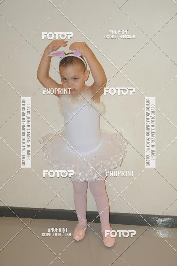 Buy your photos of the eventJardim Secreto - Espetaculo de Dana on Fotop