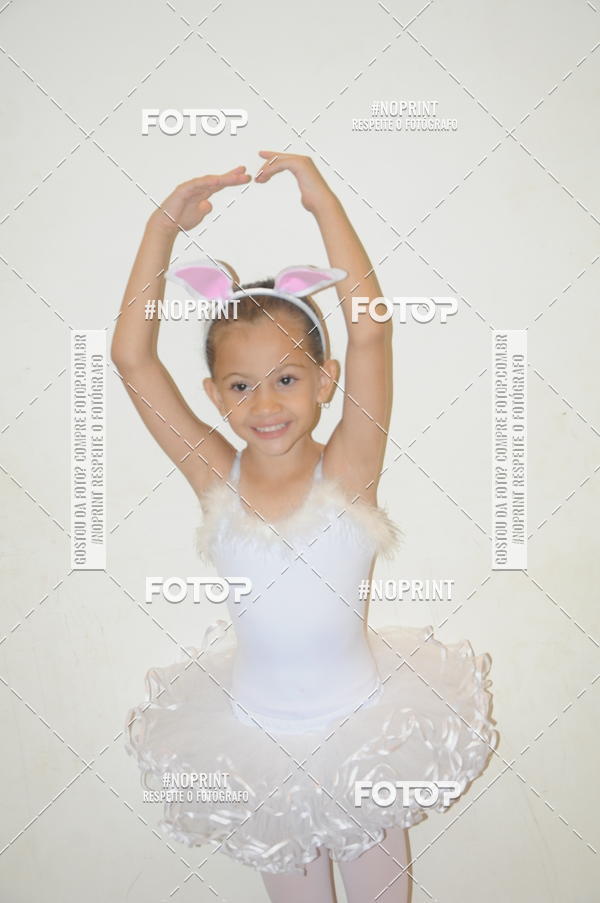 Buy your photos of the eventJardim Secreto - Espetaculo de Dana on Fotop