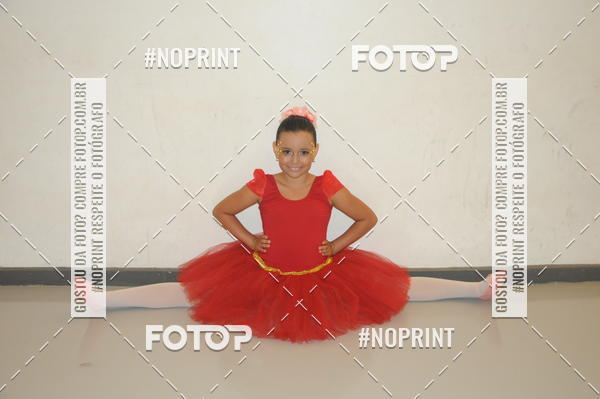 Buy your photos of the eventJardim Secreto - Espetaculo de Dana on Fotop