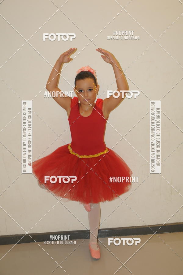 Buy your photos of the eventJardim Secreto - Espetaculo de Dana on Fotop