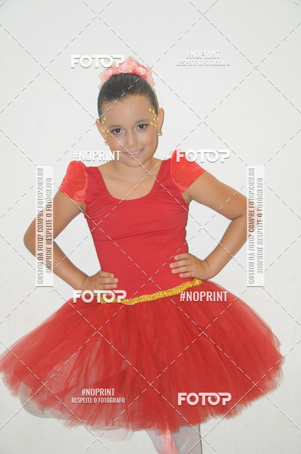 Buy your photos of the eventJardim Secreto - Espetaculo de Dana on Fotop